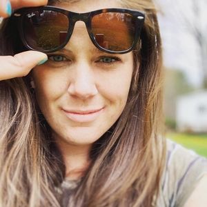 Meet your Posher, Cameran